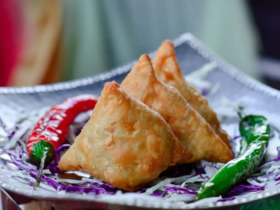 Vegetable Samosa (2 Piece)